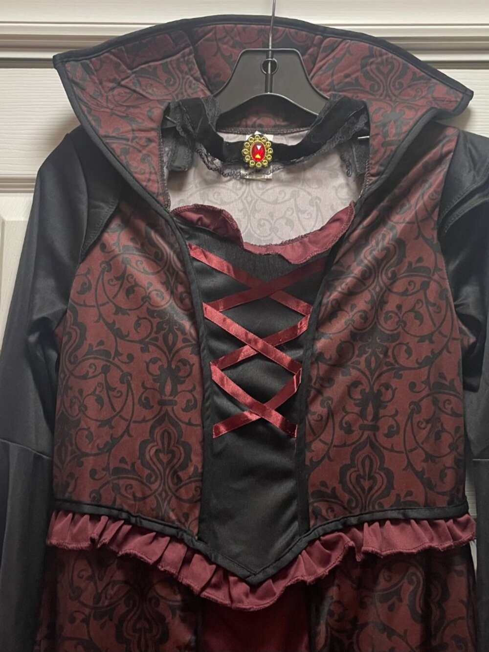 Spooktacular Creations Royal Vampire Costume – Child’s XL – Black &amp; Maroon